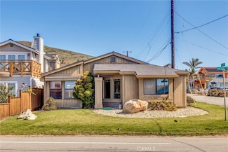 11 11th St, Cayucos, CA 93430