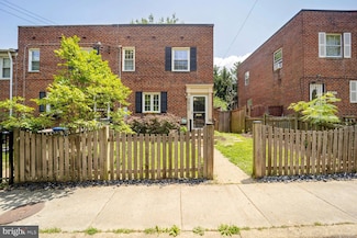 2923 Landover St, Alexandria, VA 22305