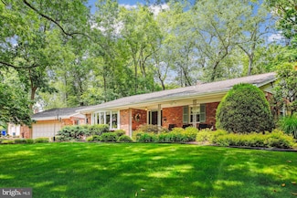 4100 Tidewater Ct, Alexandria, VA 22309