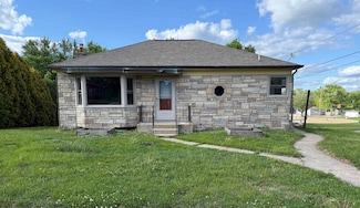 402 W Main St, Epworth, IA 52045