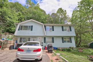 28 Oldham Ave, Waterbury, CT 06705
