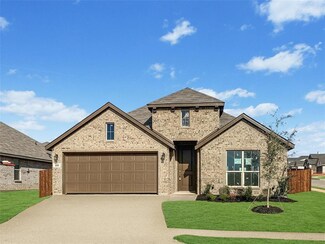100 Cadyn Dr, Keene, TX 76059
