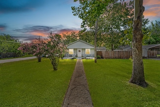 710 W Willow St, Sanger, TX 76266