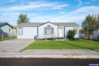 2957 W 10th St, the Dalles, OR 97058