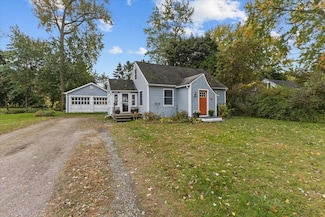 11 Barrett St, South Burlington, VT 05403