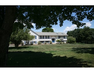 178 Bay Rd, Hadley, MA 01035