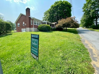 157 Walker St Unit St, Ronceverte, WV 24970
