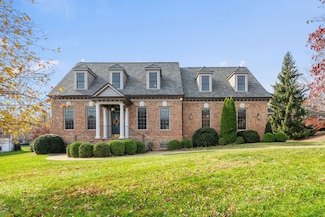 202 Kings Square, Staunton, VA 24401