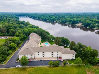 11030 Mississippi Blvd NW Unit 327, Coon Rapids, MN 55433