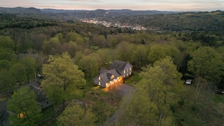 34 Goldsbury Woods Rd, Barre, VT 05641