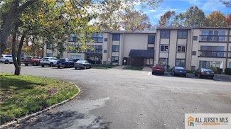 277 Cross Dr Unit 2-E, Monroe, NJ 08831