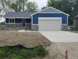 26593 Alray St, Chesterfield Township, MI 48051