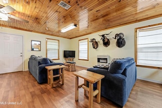 1050 Deep Creek Rd, Wiggins, MS 39577