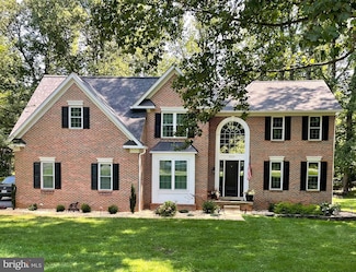 5214 Swain Dr, Warrenton, VA 20187