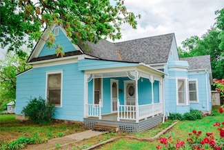 377 W 1st St, Atoka, OK 74525