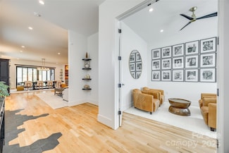 805 E 19th St, Charlotte, NC 28205