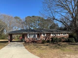 55 Glenn St, Hartwell, GA 30643
