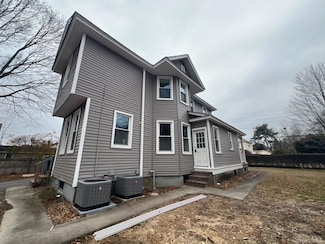 24 W 18th St, Huntington Station, NY 11746