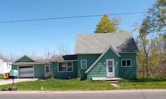 1220 Court St, Cheboygan, MI 49721