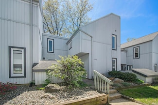 53455 Stoneridge St Unit C, South Bend, IN 46637