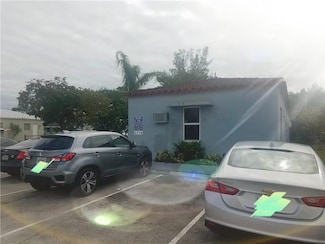 2238 Van Buren St Unit 3, Hollywood, FL 33020