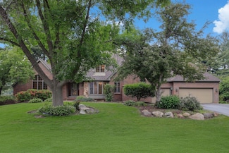8950 Hidden Meadow Rd, Woodbury, MN 55125