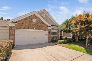 112 Sabiston Ct, Cary, NC 27519