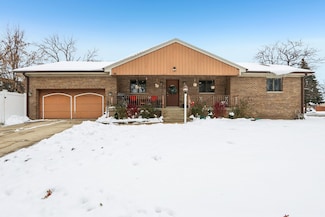 2300 Bellaire Ct, Des Plaines, IL 60016