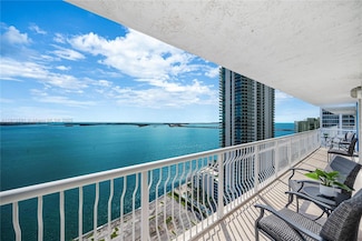 1200 Brickell Bay Dr Unit 3102, Miami, FL 33131