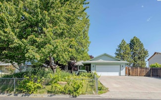 706 W 42nd Ave, Kennewick, WA 99337