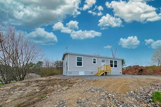 1599 Oyster River Rd, Warren, ME 04864