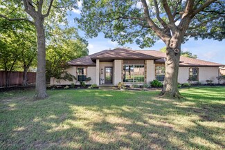 2888 Ragland Rd, Mansfield, TX 76063