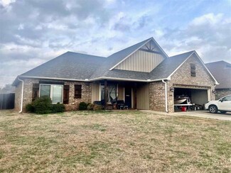 1406 W 14th Ave, Stillwater, OK 74074