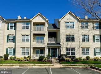 11002 Koman Cir Unit 202, Manassas, VA 20109