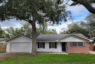 1211 Crestmont St, Wharton, TX 77488