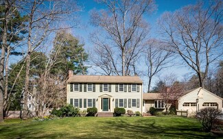 15 Walnut Rd, Wenham, MA 01984