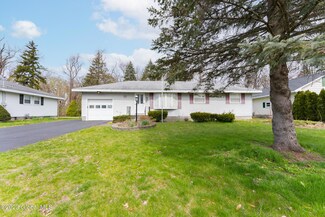 26 Norbrick Dr, Albany, NY 12205