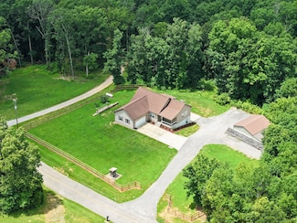 4510 Akin Rd, Cunningham, TN 37052