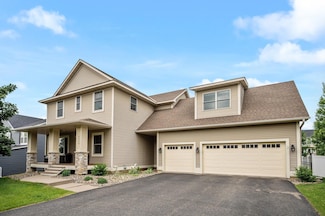 2459 Grey Eagle Cir, Woodbury, MN 55129