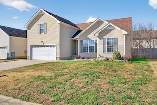 3714 Nadia Dr, Clarksville, TN 37040