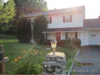 200 Stonebrook Dr, Hendersonville, NC 28791