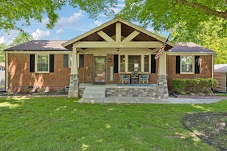 206 Evergreen Dr, Columbia, TN 38401