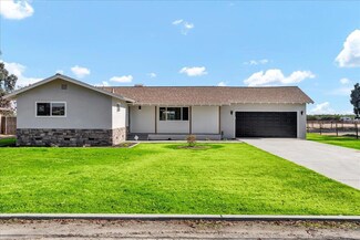 13321 18th Ave, Lemoore, CA 93245