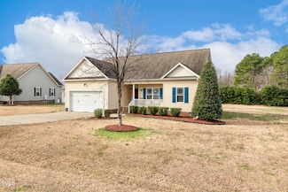 55 Oak Leaf Dr, Lillington, NC 27546