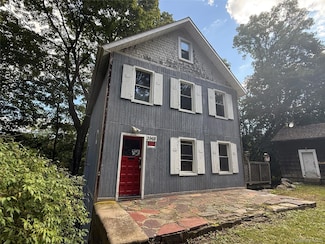 3968 Old Crompond Rd, Cortlandt Manor, NY 10567