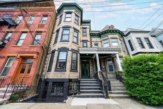 933A Summit Ave Unit 1, Jersey City, NJ 07307
