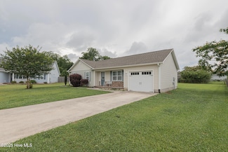 402 Halo Ct, Jacksonville, NC 28546