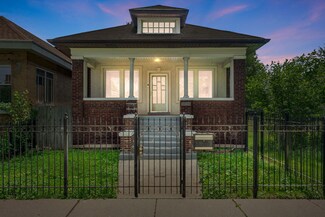 7545 S Ridgeland Ave, Chicago, IL 60649