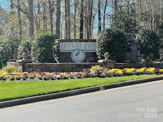 125 Whisper Lake Dr, New London, NC 28127