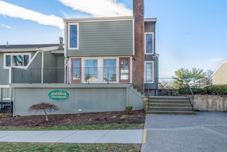 533 Glendale Ave, Bridgeport, CT 06606